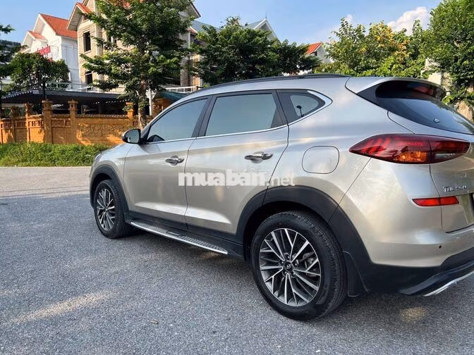 Hyundai Tucson 2.0 ATH 2021 Vàng sâm panh 27000 km