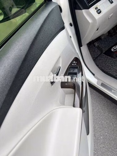 Toyota Venza 2009 2.7AT Mỹ Trắng 15 vạn km