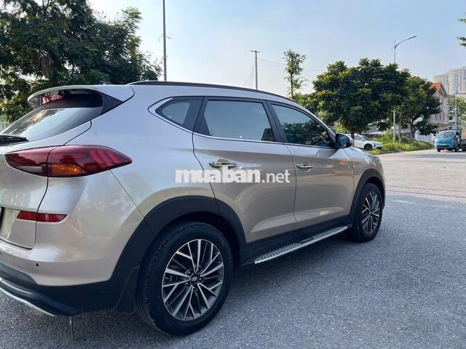 Hyundai Tucson 2.0 ATH 2021 Vàng sâm panh 27000 km