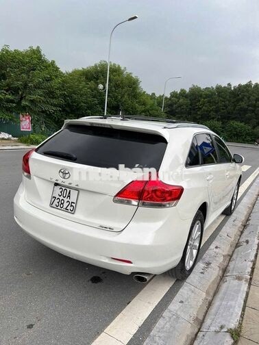 Toyota Venza 2009 2.7AT Mỹ Trắng 15 vạn km