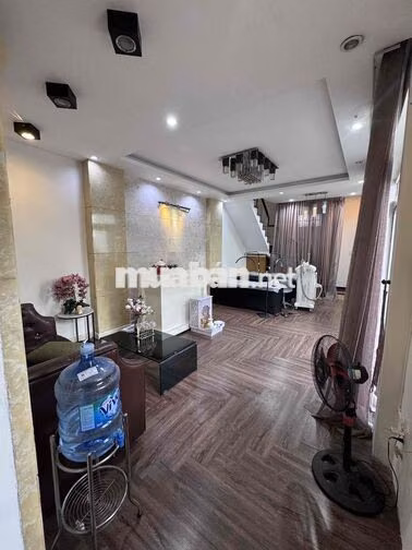 cho thuê nguyên lầu trệt đường lê văn sỹ tân bình