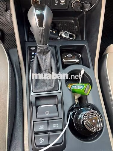 Hyundai Tucson 2.0 ATH 2021 Vàng sâm panh 27000 km