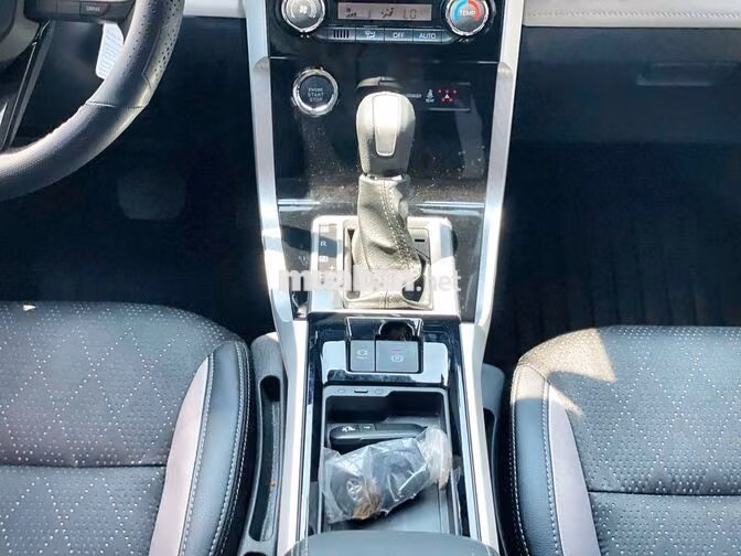 Toyota Veloz Top 2026 Trắng 6000km