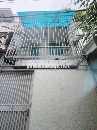 hàng hiêm khu vąn kiêp 10 m ra măt tiên hėm 3m thông thăng 1 chục