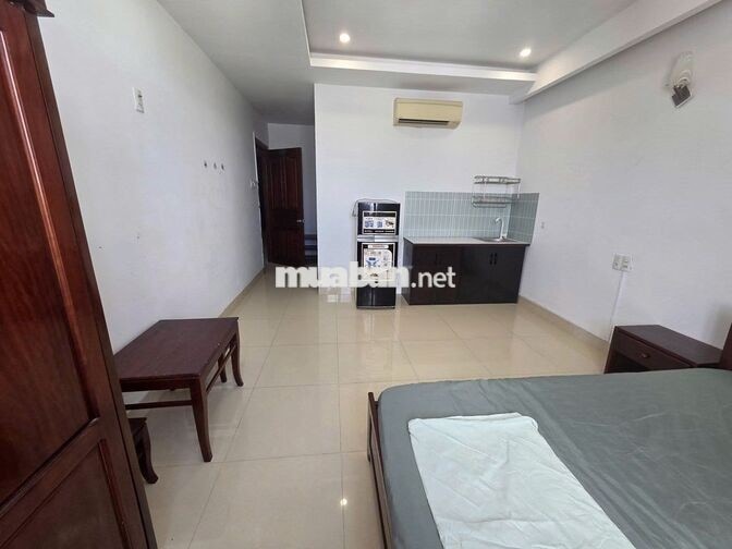 CHO THUÊ KHÁCH SẠN 9 TẦNG 48 PHÒNG ĐƯỜNG NGUYỄN TẤT THÀNH