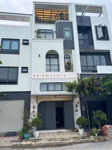 Kẹt Bank! Bán nhà Đặng Thùy Trâm 65m2 Ngang 5m, 4 tầng Gần ĐH Văn Lang