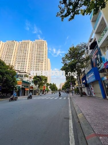 BÁN NHÀ MẶT TIỀN DƯƠNG QUANG ĐÔNG, TRUNG TÂM HÀNH CHÌNH Q.8, SHR, 18T