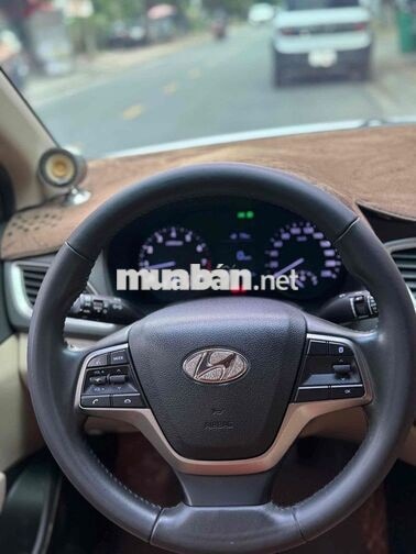 Hyundai Accent 2019 Số sàn 100000 km Trắng