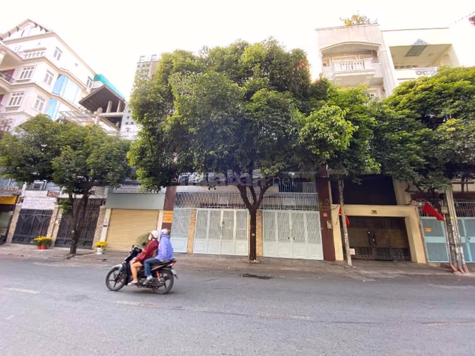 Bán nhà MT khu K300 Cộng Hòa - Tân Bình, 170m2, 3 tầng,59 tỷ TL
