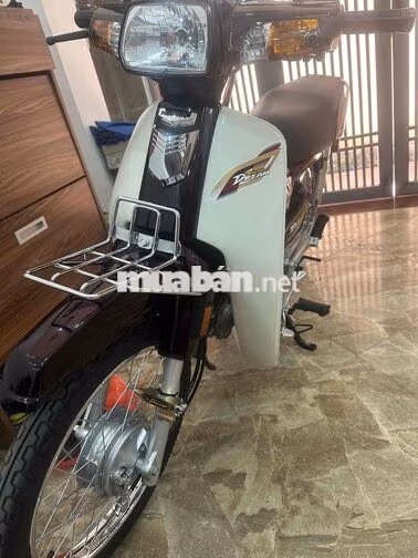 Honda Dream Việt Đen, Trắng 711 km