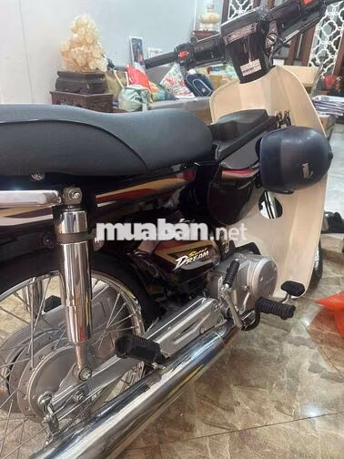 Honda Dream Việt Đen, Trắng 711 km