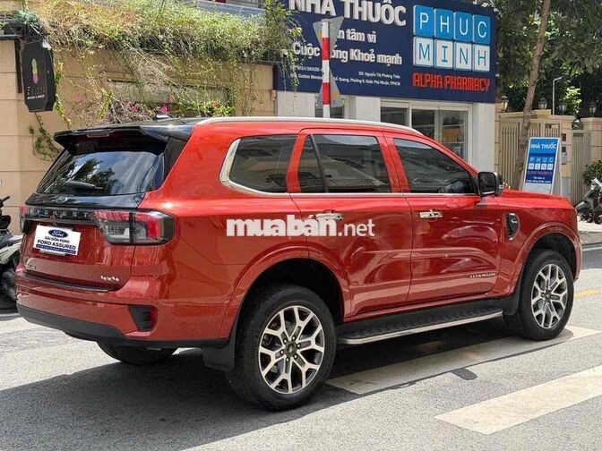Everest 2 cầu 2022 Xuất Hoá Đơn Xe Bán Tại Ford