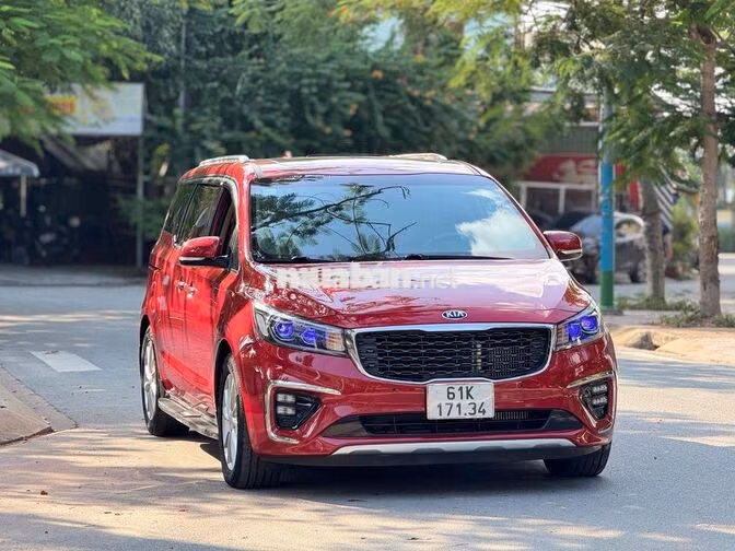Bán Kia Sedona đời 2019 bản Platium hỗ trợ bank