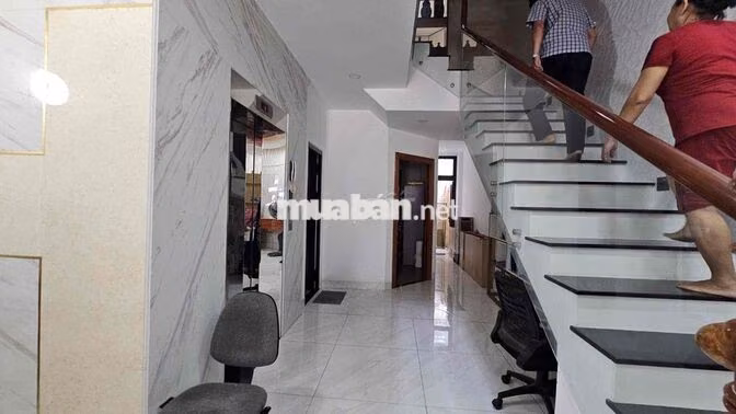 Cho Thuê Nhà KĐT Hà Quang 2 5phòng Ngủ Có Thang Máy