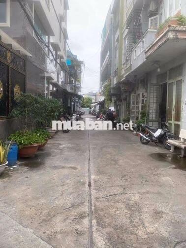 Cho thuê nhà xưởng, làm kho hàng 234m2, sát Trường Chinh, THT, Q12
