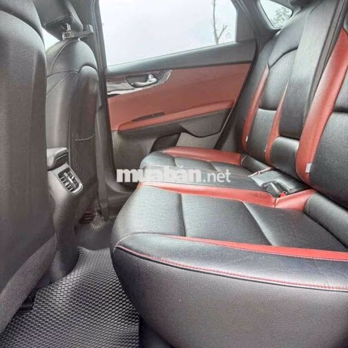 Kia Cerato Premium Số tự động 5 chỗ Đỏ