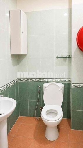 Cho 1 nữ thuê phòng trọ đường Hồ Văn Huê phường Đức Nhuận