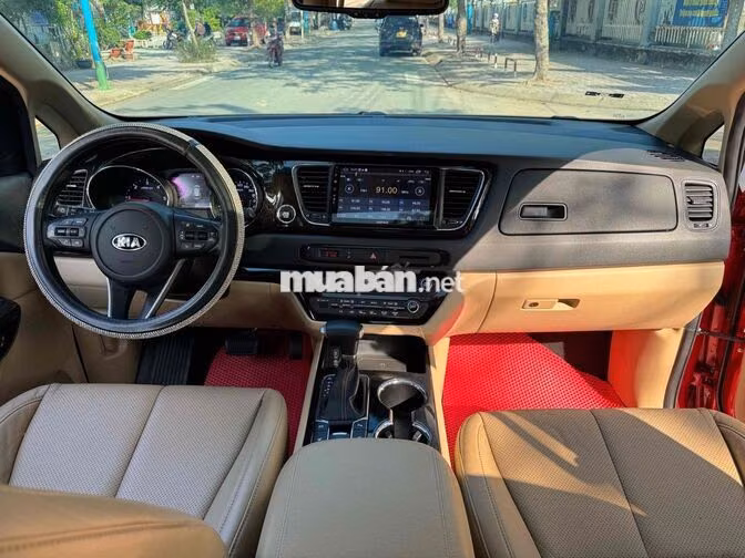 Bán Kia Sedona đời 2019 bản Platium hỗ trợ bank