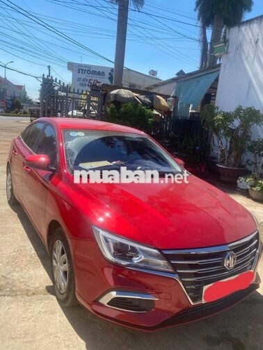 MG MG5 5 chỗ Đỏ