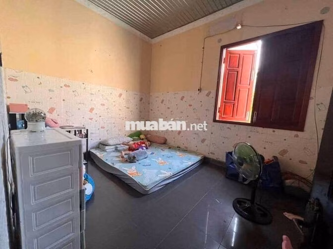 Cho thuê nhà nguyên căn 342m2 cạnh khu công nghiệp phước đông