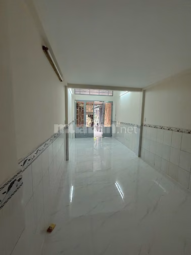 Nhà Mặt tiền cho thuê số 111 Tân Hóa, P.14, Q6 . DT: 3mx17m trệt, gác