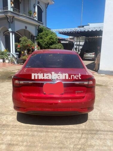 MG MG5 5 chỗ Đỏ
