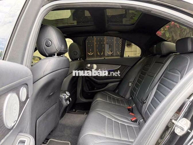 Mercedes C300 AMG 2021 Đen 29.000 miles