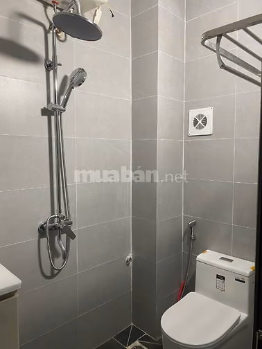 Nhà riêng khu phân lô đền lừ dt45m2x5t giá 17tr