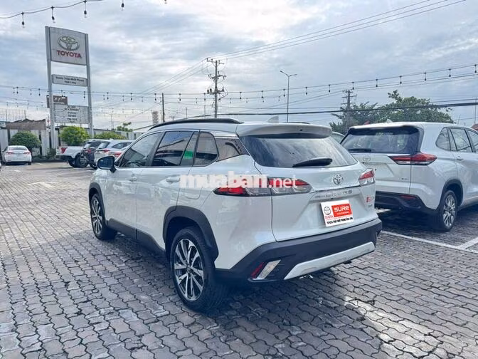 Corolla Cross 1.8V 2025 Trắng, lướt nhẹ 10.000km