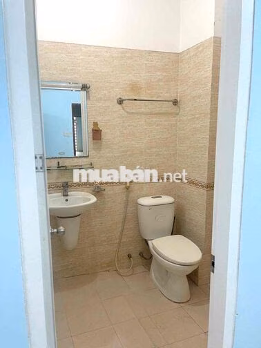 CHO THIÊU PHÒNG 629/45 cmt8 P15Q10 giá 2 triệu
