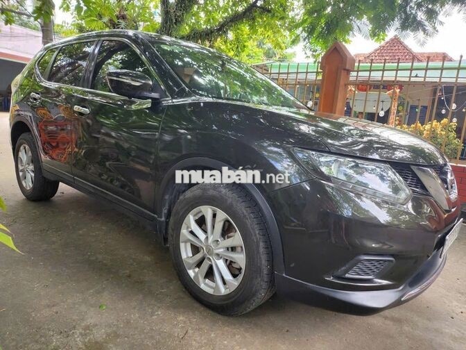 Nissan X-Trail 4x2 SL 2016 Xanh đen Tự động