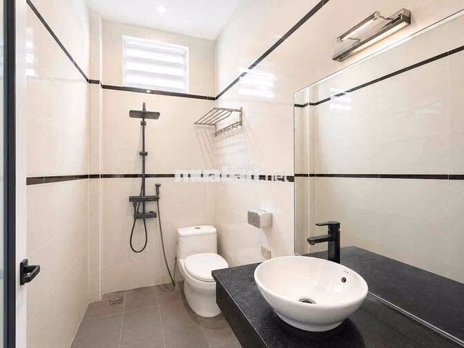 Trống Sẵn Căn Hộ 1PN Rộng Hơn 80m2 Bancong Full Nội Thất
