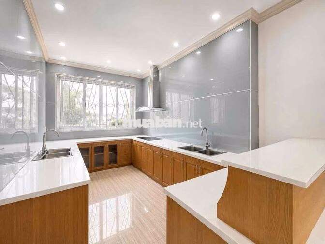 Trống Sẵn Căn Hộ 1PN Rộng Hơn 80m2 Bancong Full Nội Thất