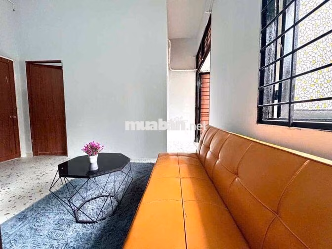 1 PHÒNG NGỦ BAN CÔNG - TÁCH BẾP FUll NỘI THẤT RỘNG 40M2 QUẬN 1