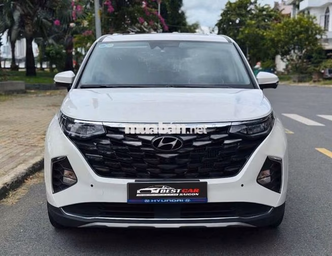 Hyundai Custin 2.0 Premium 2023 Trắng 47k km