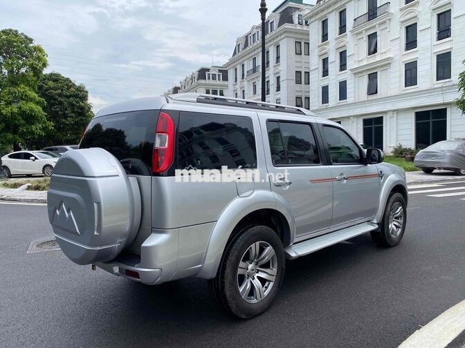 Ford Everest 2012 Số sàn Bạc