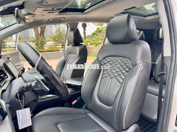 Hyundai Custin 2.0 Premium 2023 Trắng 47k km