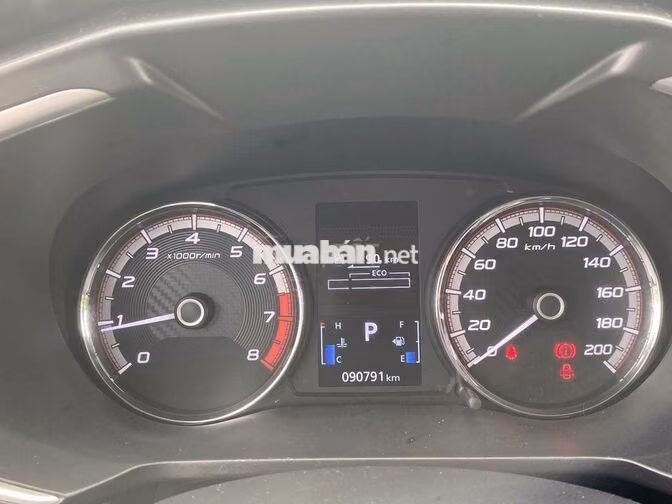 Mitsubishi Xpander 2021 AT Trắng 90.500 km chuẩn