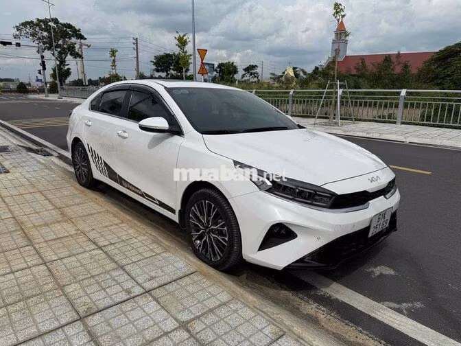 Kia K3 1.6 Premium 2023 Trắng 32000 km