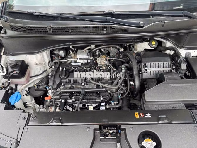 Hyundai Custin 2.0 Premium 2023 Trắng 47k km