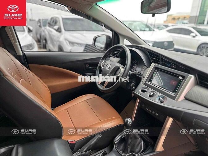 Toyota Innova E 2017 odo 134.000km