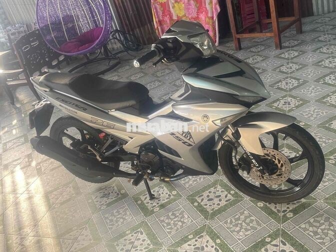 Yamaha Exciter 150 Côn tay Bạc