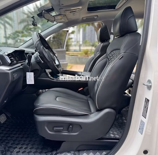 Hyundai Custin 2.0 Premium 2023 Trắng 47k km