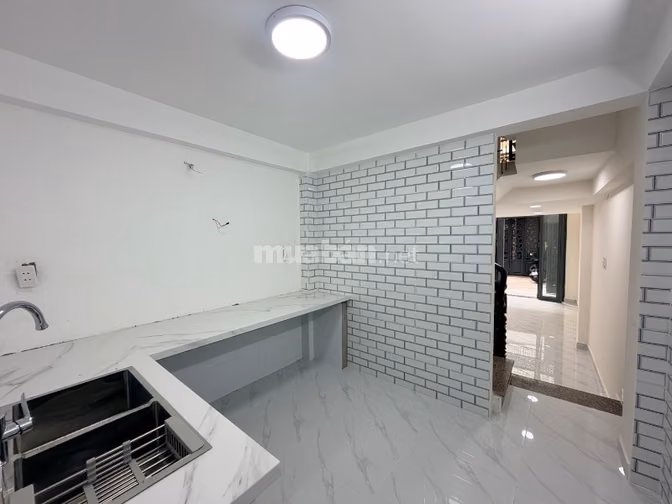 Chính chủ bán nhà hẻm 5met Lê Hồng Phong Q.10 - 39m2 đất - 5 tầng