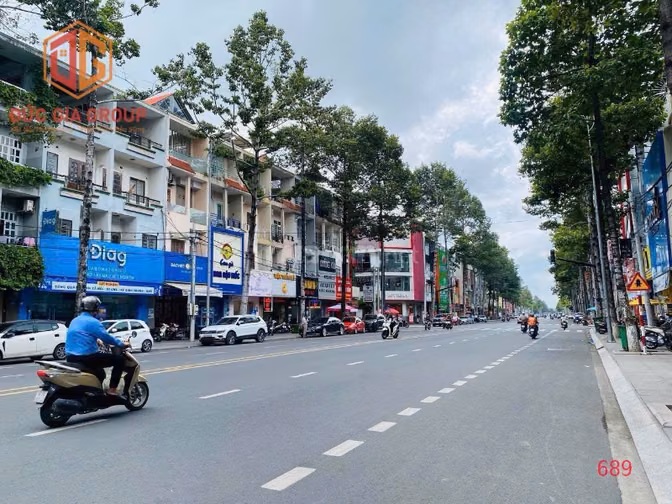 120 triệu/tháng- Nhà 1 trệt 3 lầu ngang 12m mặt tiền đường Võ Thị Sáu
