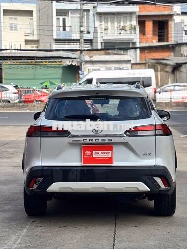 TOYOTA COROLLA CROSS 1.8V 2021 TRẮNG