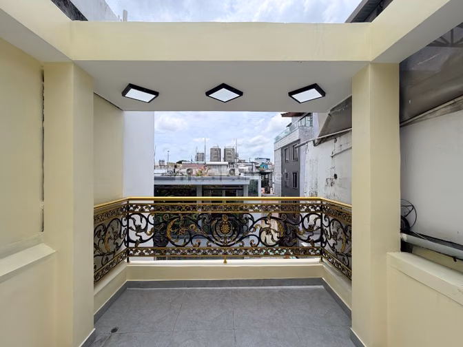 Chính chủ bán nhà hẻm 5met Lê Hồng Phong Q.10 - 39m2 đất - 5 tầng