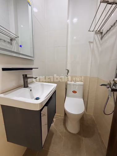 Chính chủ bán nhà hẻm 5met Lê Hồng Phong Q.10 - 39m2 đất - 5 tầng