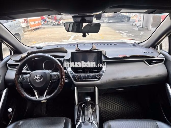 TOYOTA COROLLA CROSS 1.8V 2021 TRẮNG
