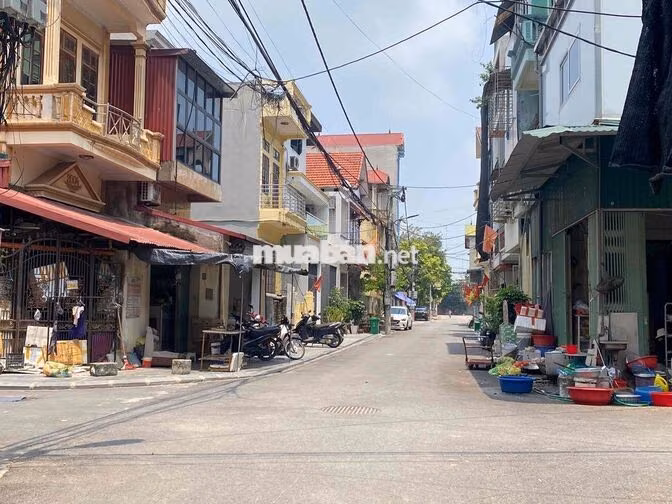 HƠN 3 Tỷ CÓ NHÀ 2 TẦNG NAM HỒNG, 2 MẶT TIỀN, CÓ DÒNG TIỀN NGAY.
